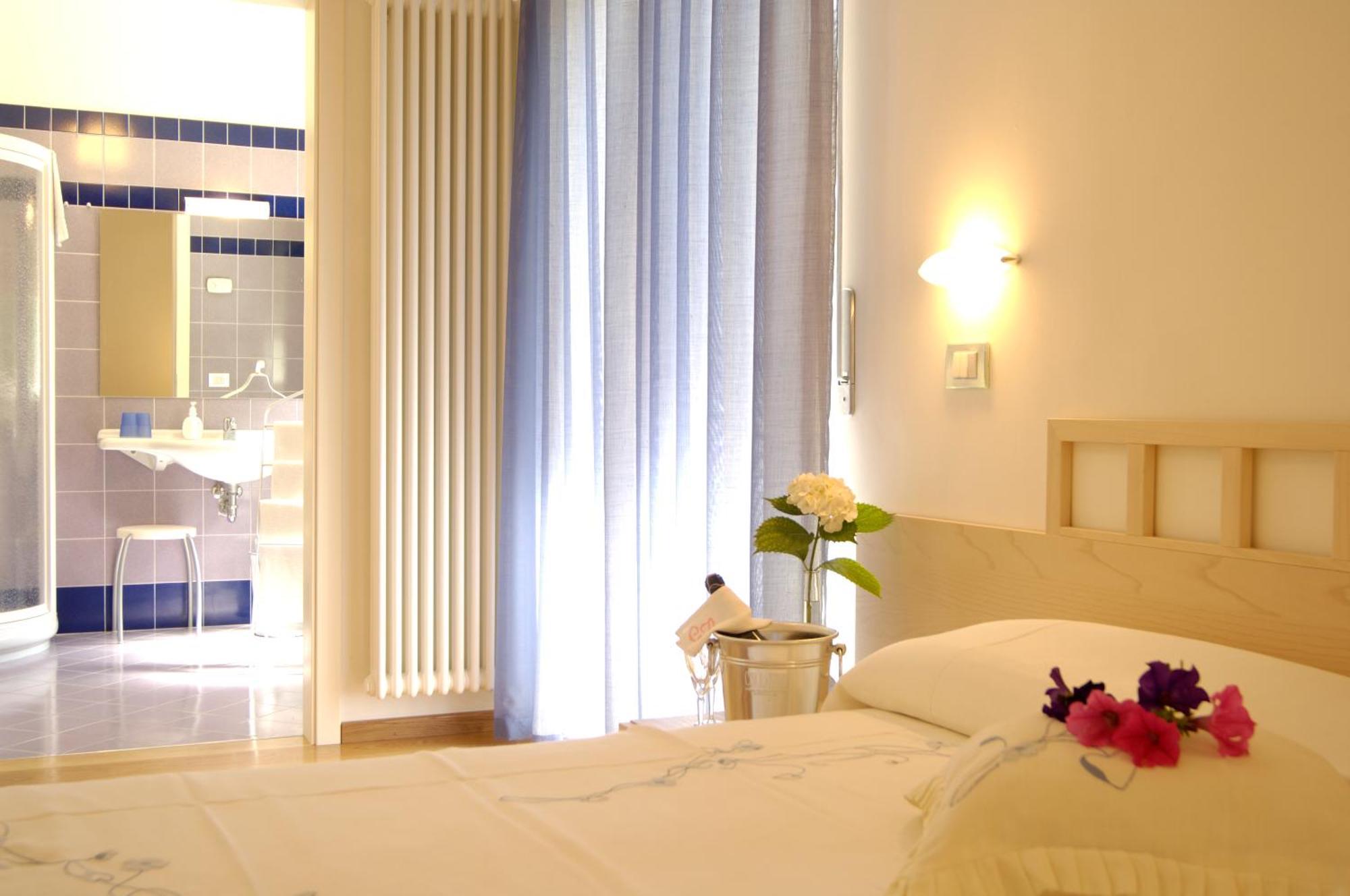 Eco Hotel Ariston Malcesine Luaran gambar